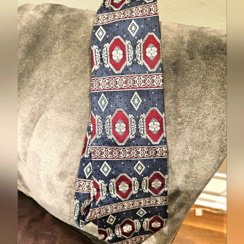 Stafford 100% Silk Vintage Tie